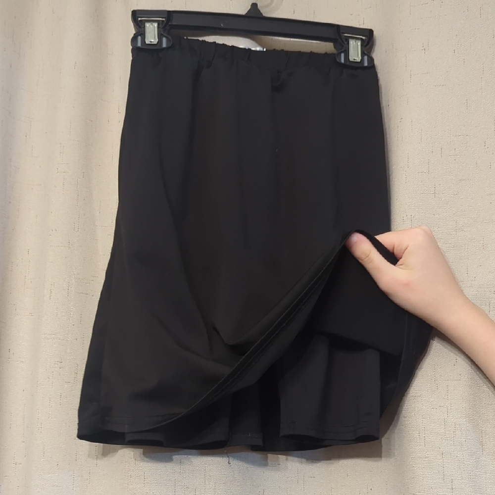 Girls Black Athletic Skirt W/Leggings